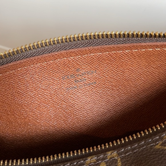 Louis Vuitton Papillon 26 Brown Monogram Canvas Barrel Bag - Picture 9 of 11